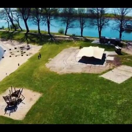 Luxus Chalet Im Schoenen Recratiepark De Veerstal Rheden Εξωτερικό φωτογραφία